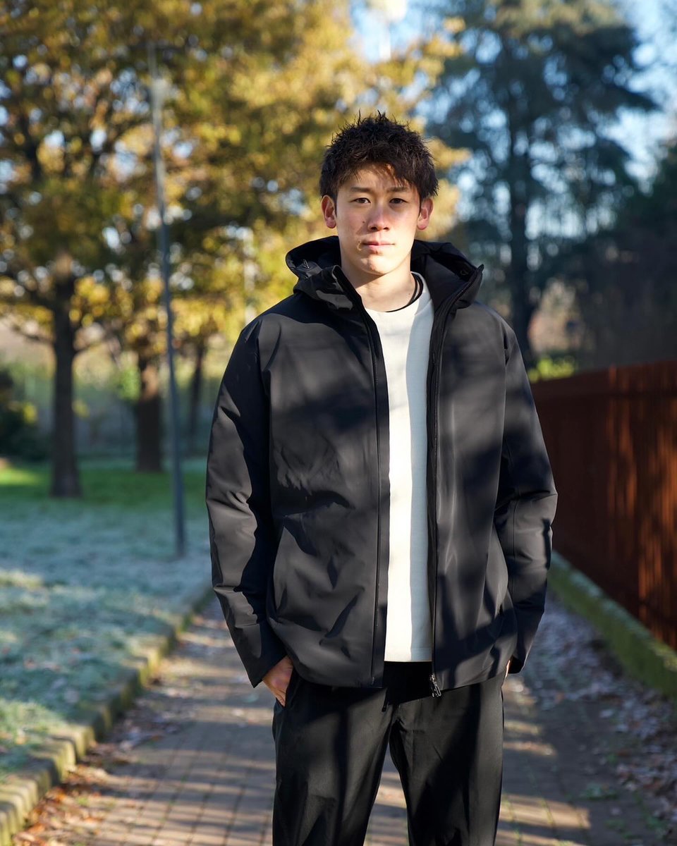 水沢ダウン”INVISIBLE”シリーズのジャケット「INV-06」。 高い