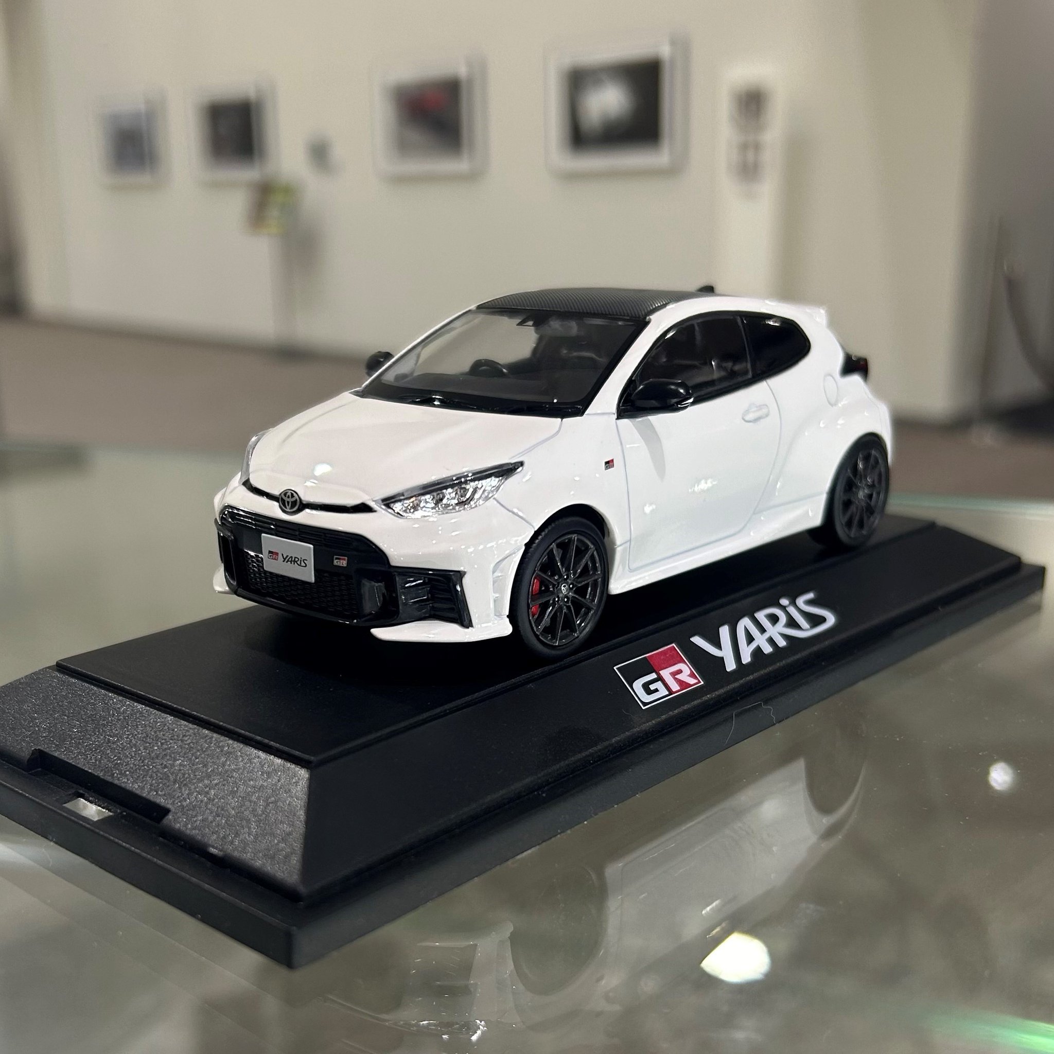 非売品】トヨタ GR YARIS ホワイト 1/30 Amazon | 1/30 ミニカー 新型