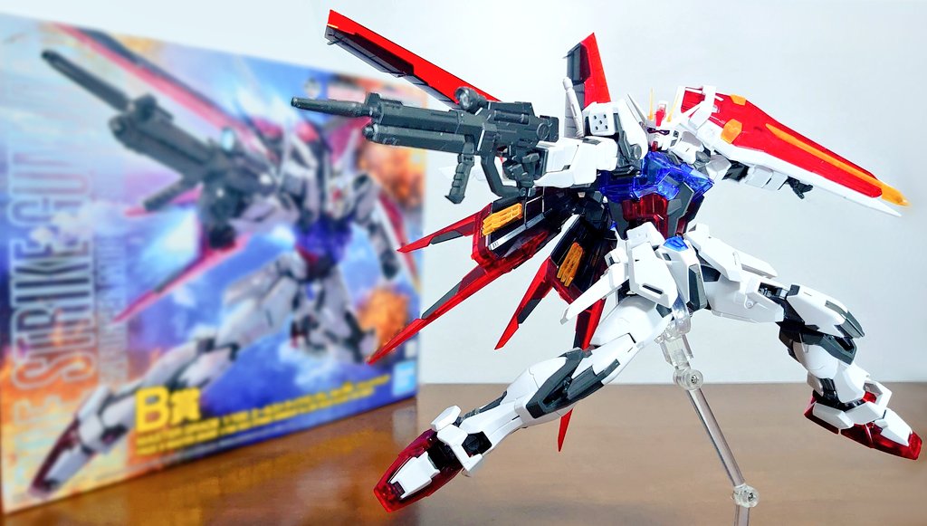 MG 1/100 エールストライクガンダムVer.RM ソリッドクリア のレビュー