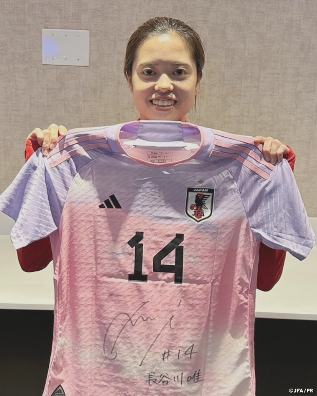 なでしこジャパン 長谷川唯 14 直筆サイン色紙 サッカー日本代表