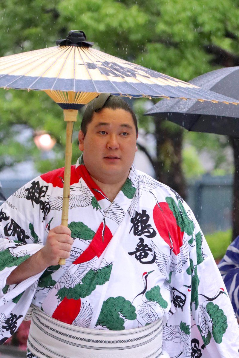 令和6年5月場所・雨の日特集】 この鶴竜浴衣って名作ですよね