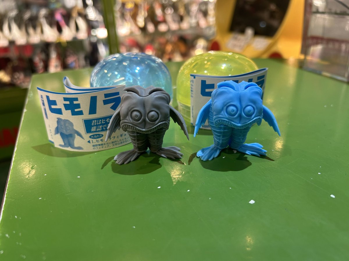 リポップ ヒモノラ フィギュア 消しゴム 蓄光&灰色・水色、ヘッダー