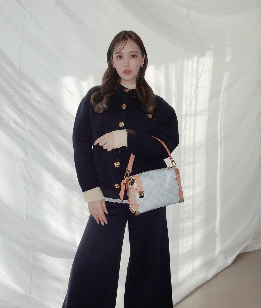 Post by 藤田 ニコル(にこるん)🌙 on X: 🩵🩵🩵