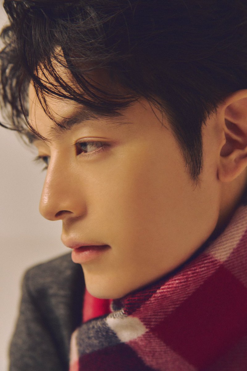 BLUE LABEL CRESTBRIDGE』 全国の店舗ではウェブサイトにないポスター