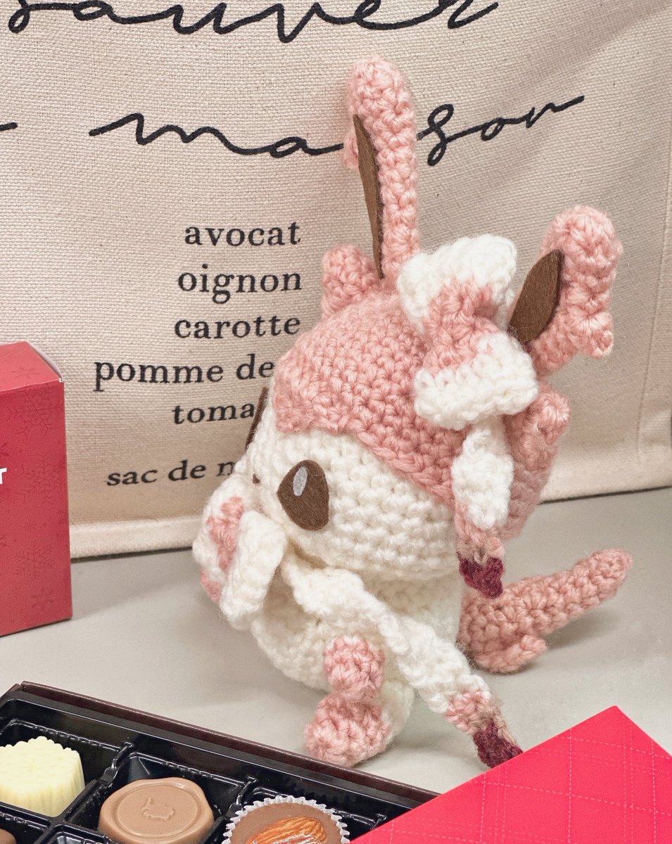 いちごチョコカラーの ニンフィアちゃんあみぐるみ完成