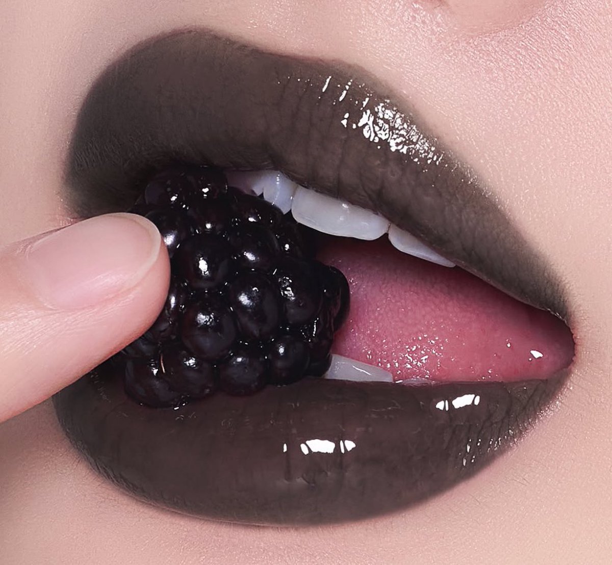 ロムアンドの黒リップティント🖤 ジューシーラスティングティント 25