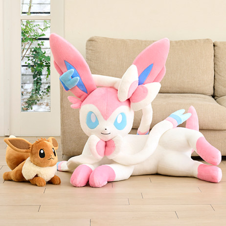 ポケモンセンター 等身大ぬいぐるみ イーブイ進化形 寝そべりが登場