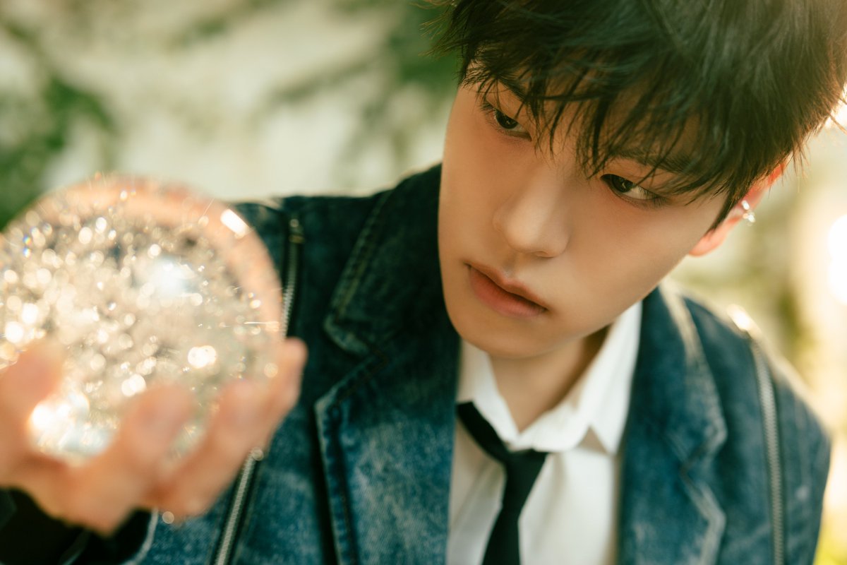 Stray Kids JAPAN 3rd Mini Album『Hollow』 Limited Edition Pre