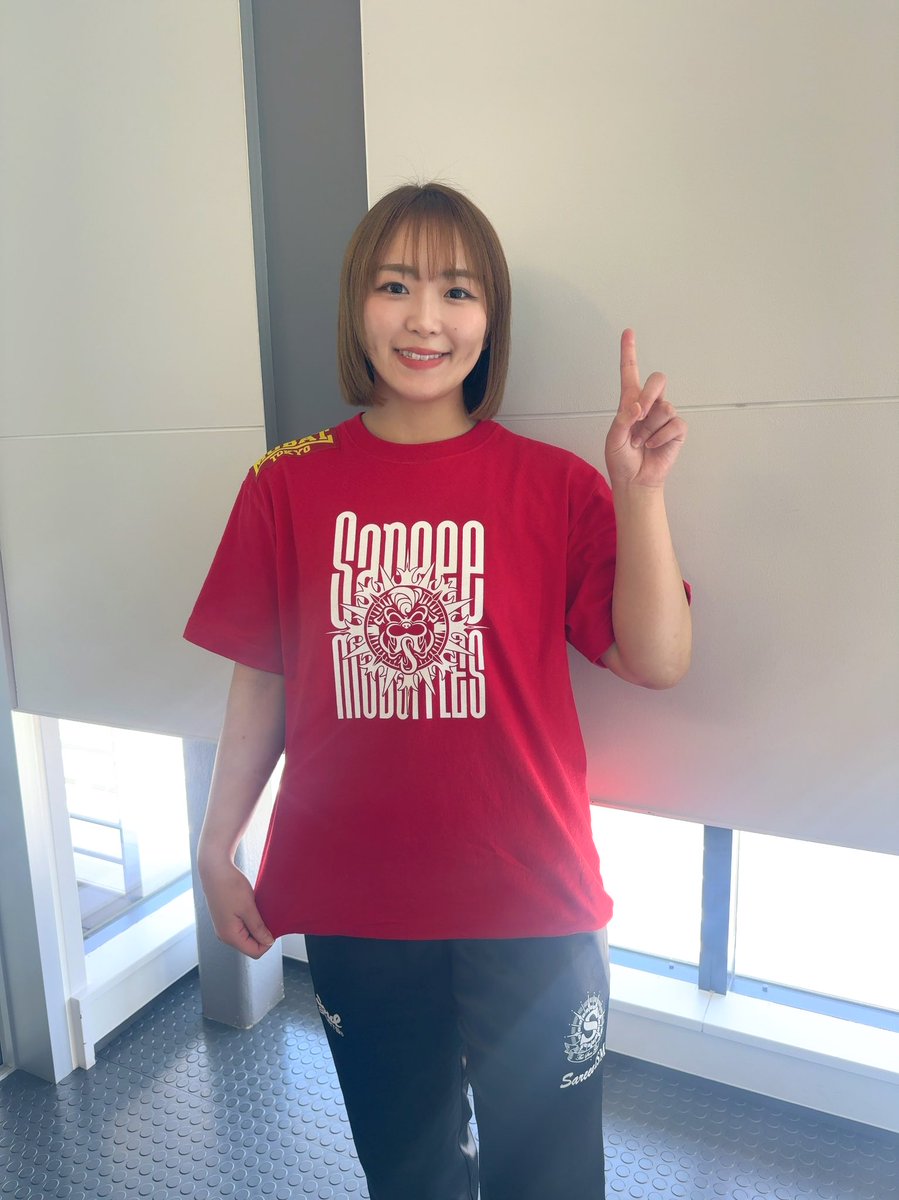 今日からNEWTシャツ販売します🌞！！ Sareee×MOBSTYLES カラーは3色