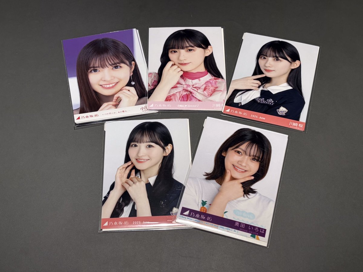 乃木坂46 生写真情報】 画像のものコンプ、シングルともに入荷しました