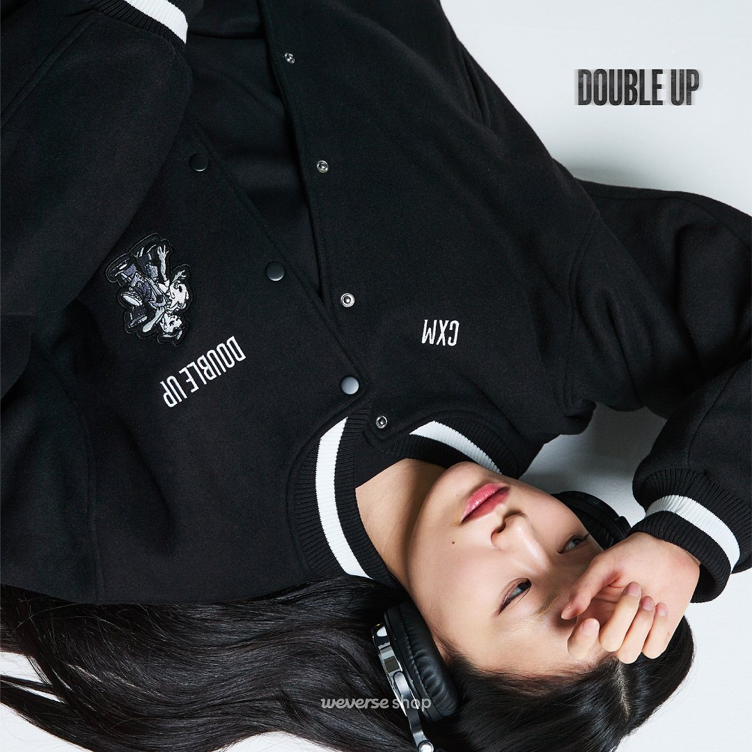 IT WASN'T EVEN 6:01 YET AND TYPE B LONGSLEEVE WAS ALR GONE