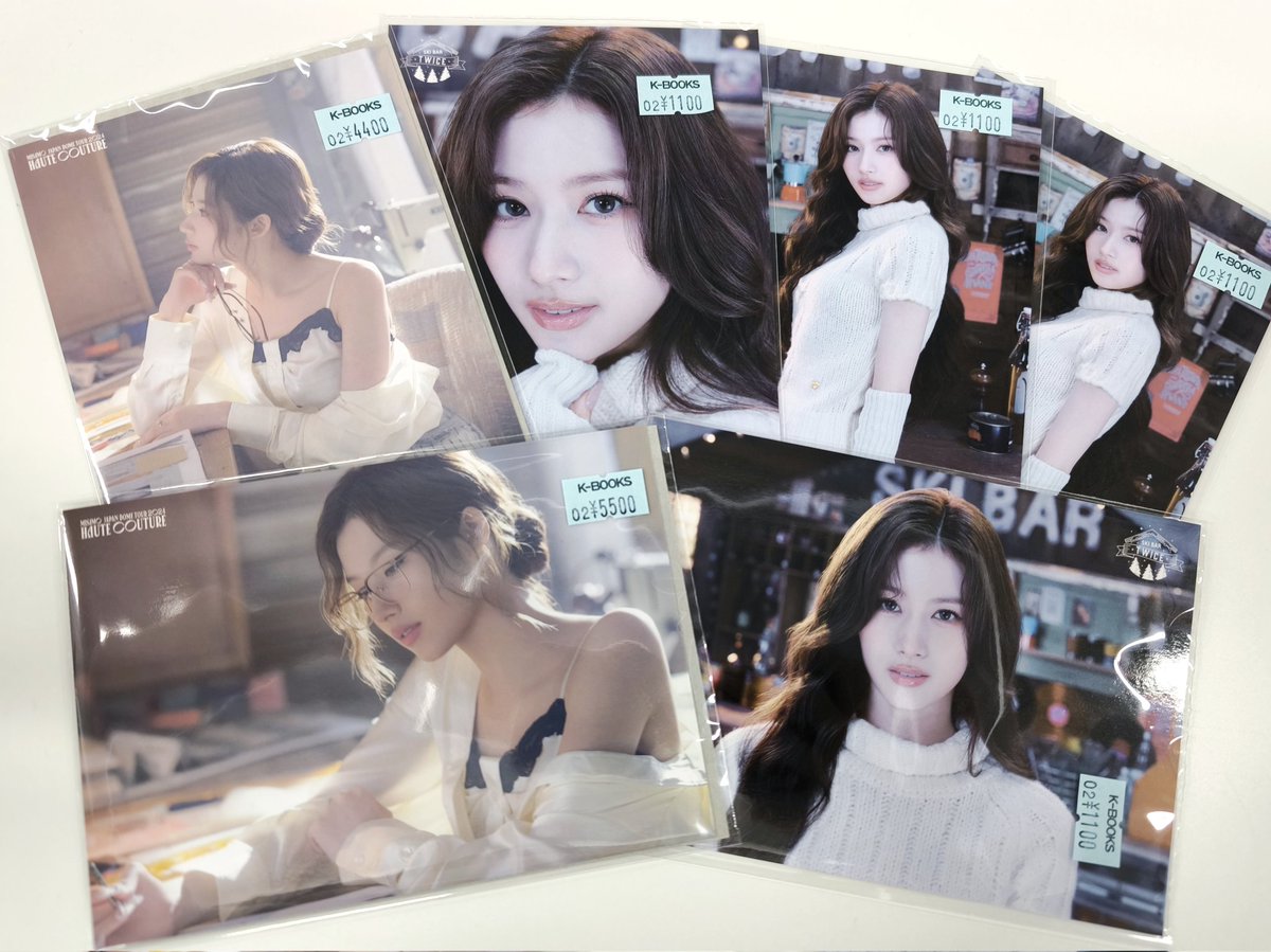 TWICE 🍭 【入荷情報】 サナちゃんのトレカ＆ラントレが入荷いたしまし