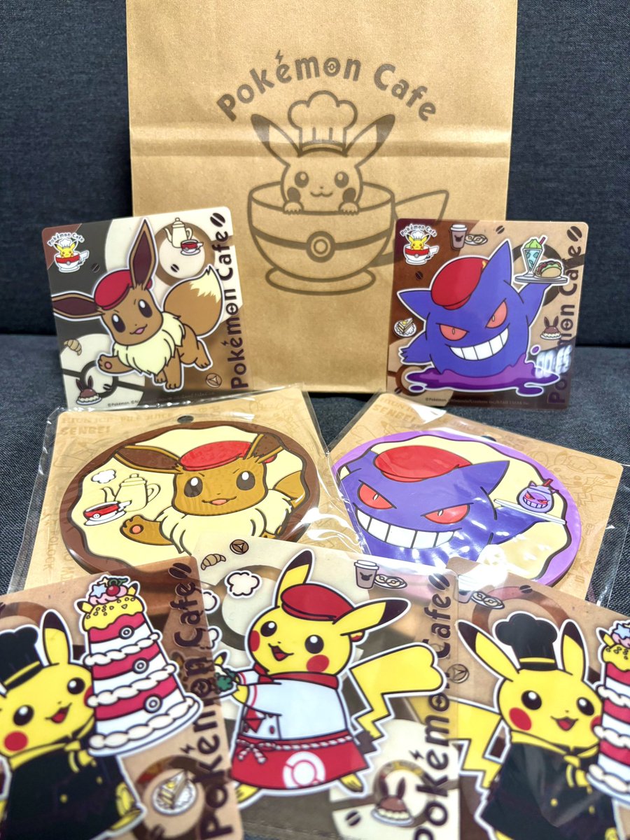 ポケカフェ人生初だったからコースター予約して沢山ドリンク飲んで