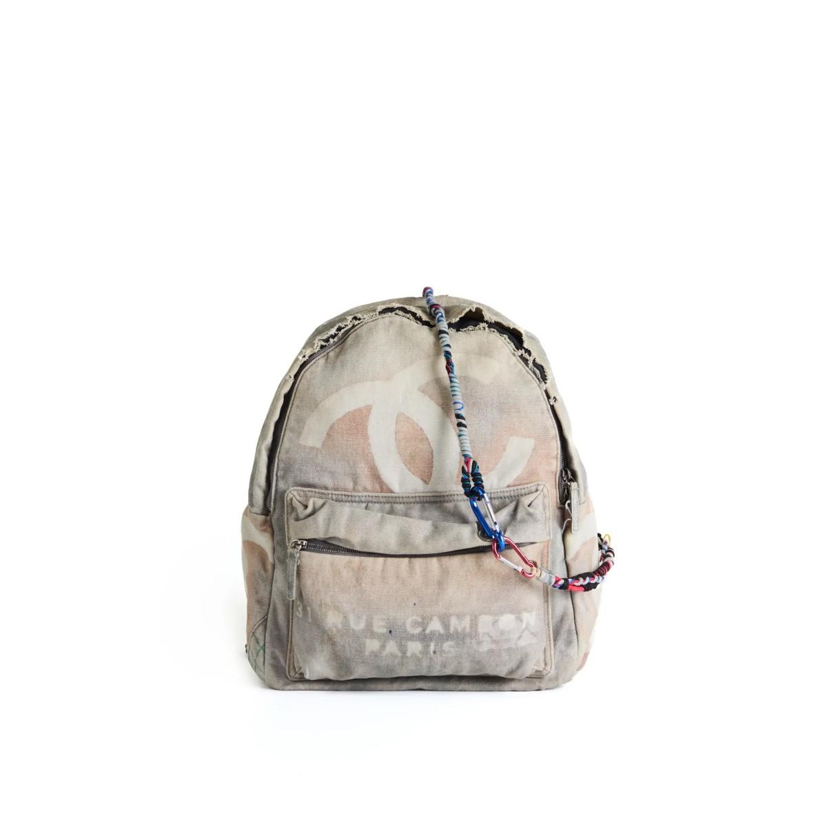 コラム】カール・ラガーフェルドの元秘書が秘蔵コレクションを