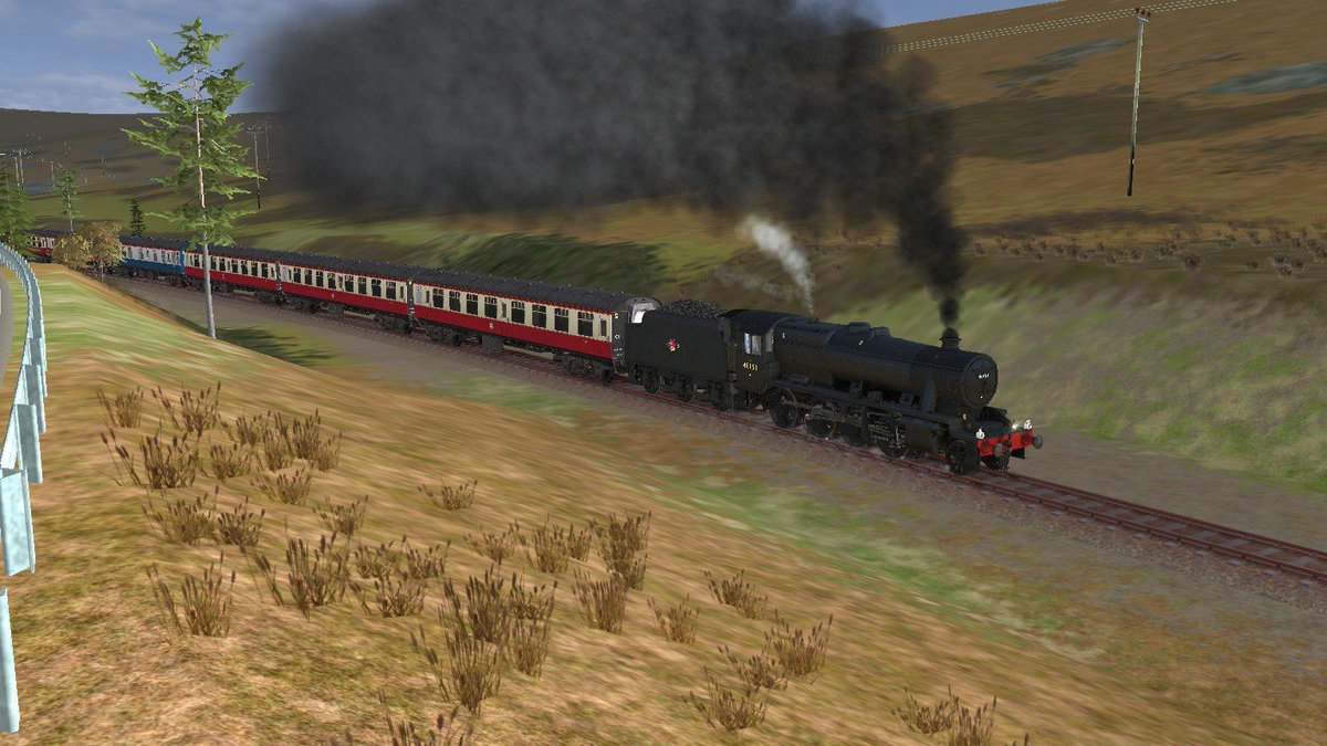 Train Simulator Classic Stanier 8F 48151 leads an excursion along
