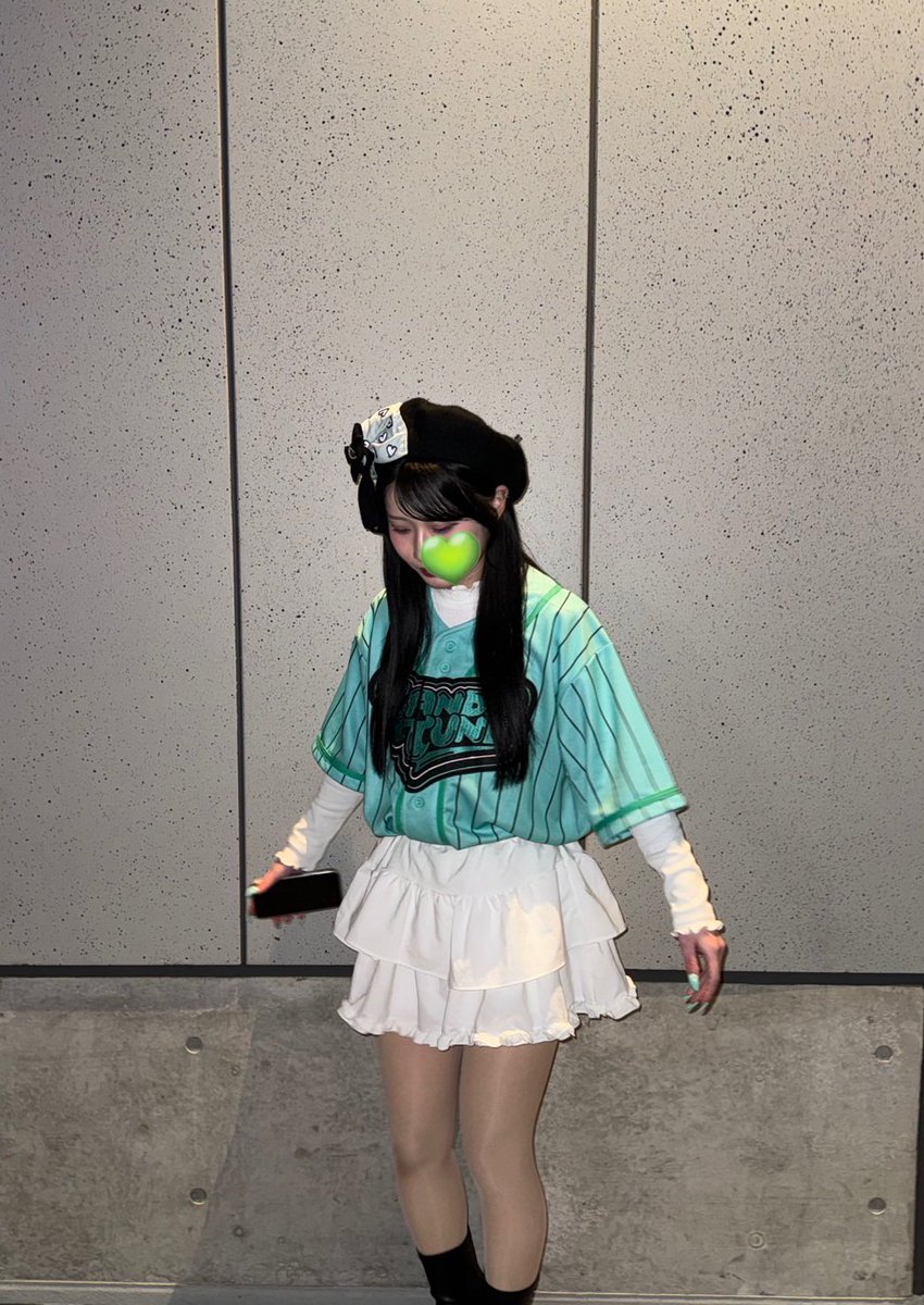 ライブの日は過去に推しがやってた髪型おそろいにしてる🤚🏻💚 推し