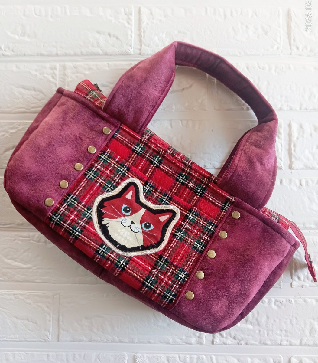 RT @tusksakaki: 横長ハンドバッグ アレキサンダーヘンリー #minne