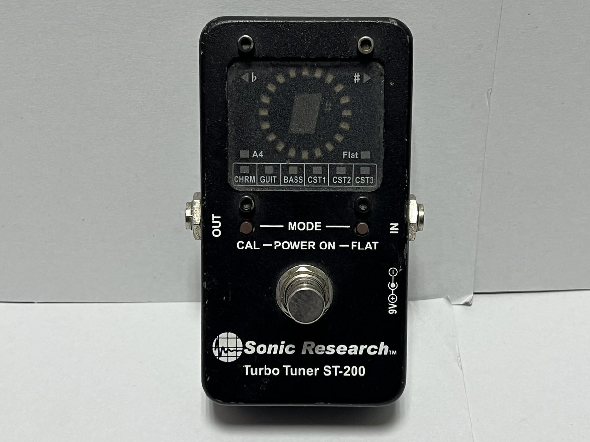 先日メルカリで ポチったペダルチューナー Sonic Research ST-200 届き