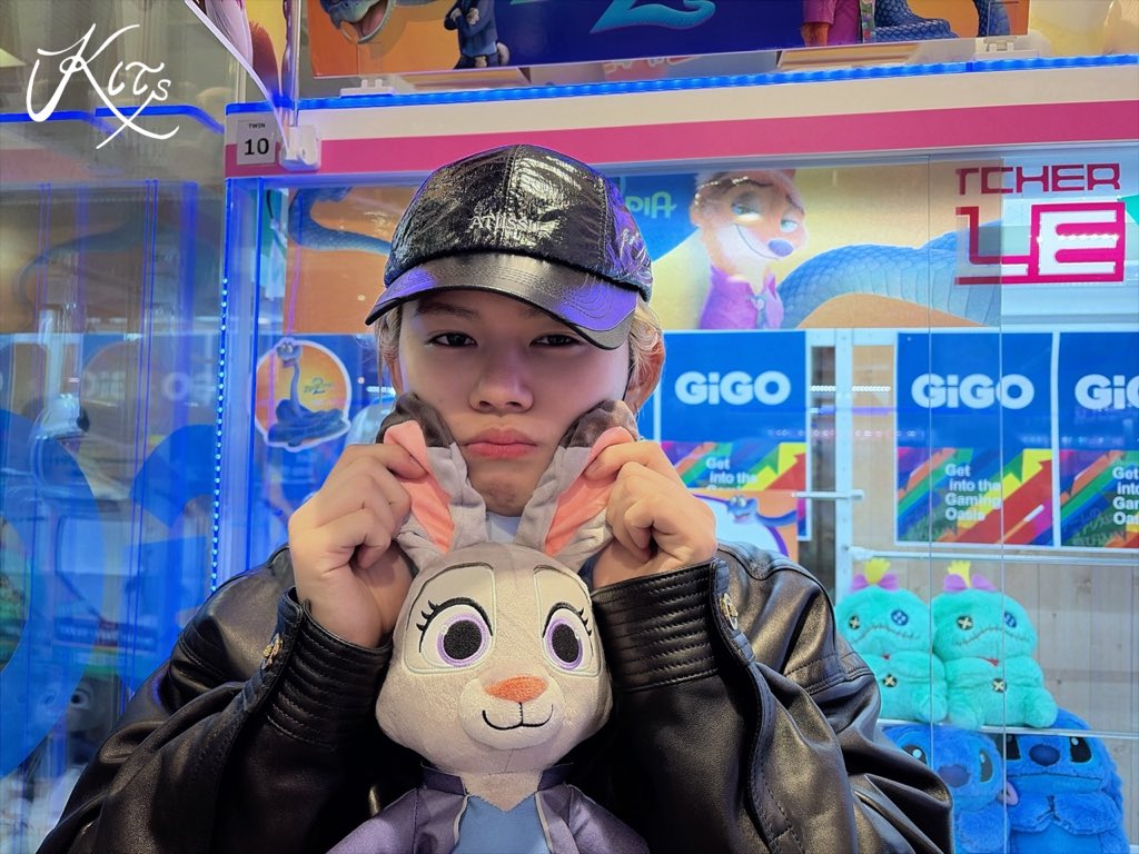 KITsオフィシャル流出 毎日たくさん来てくれるのでカイくんに会えない