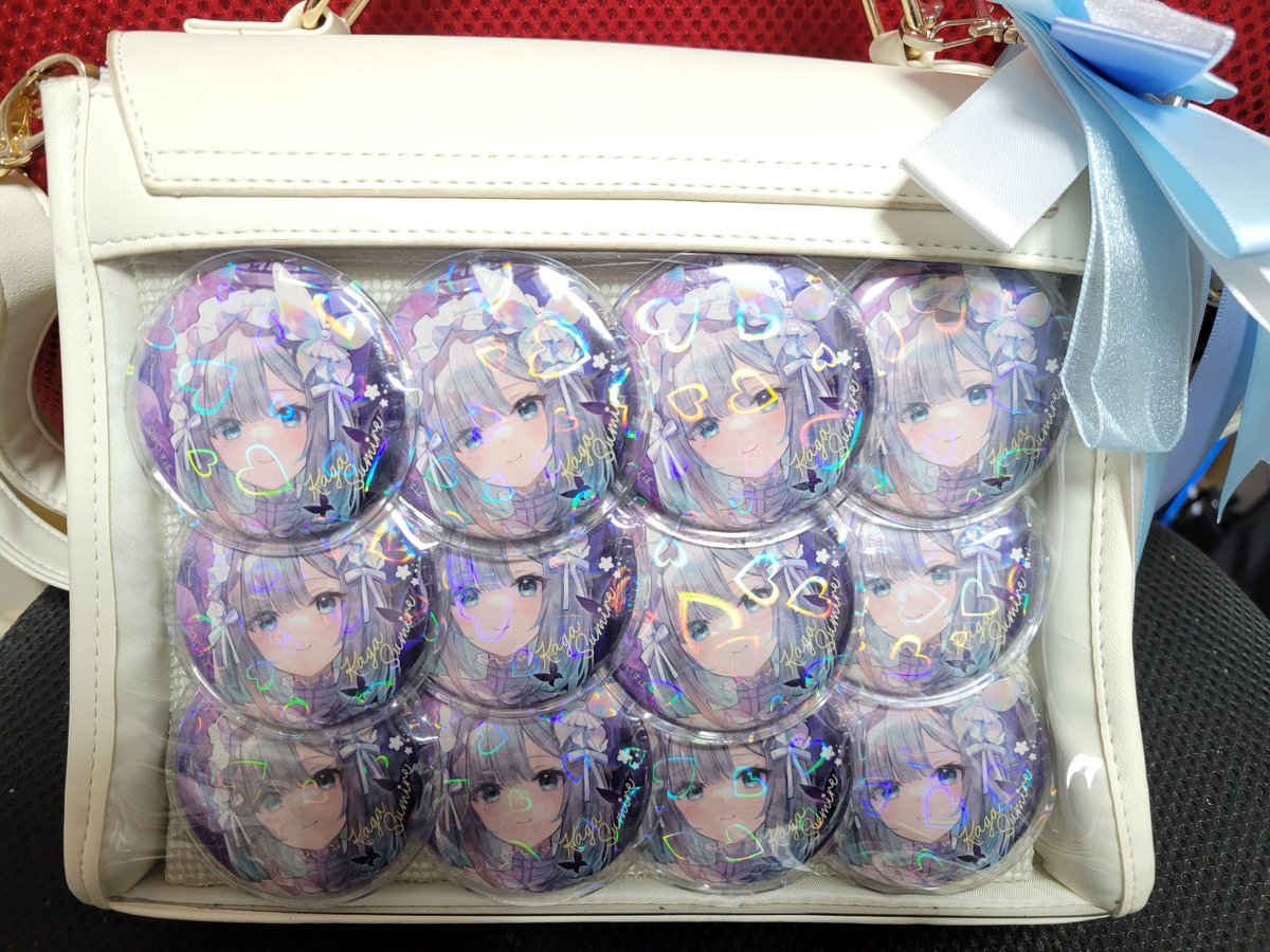 FFさんに痛バを頂いたので今回のすーちゃんの缶バッジで初めて組んで