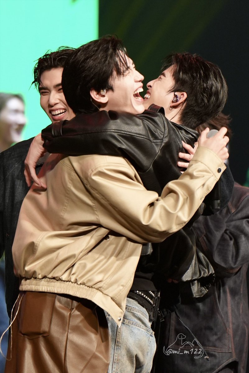 Please look at them 🥹 PONDPHUWIN JP FANFEST26 #GMMTVFANFEST2026JP