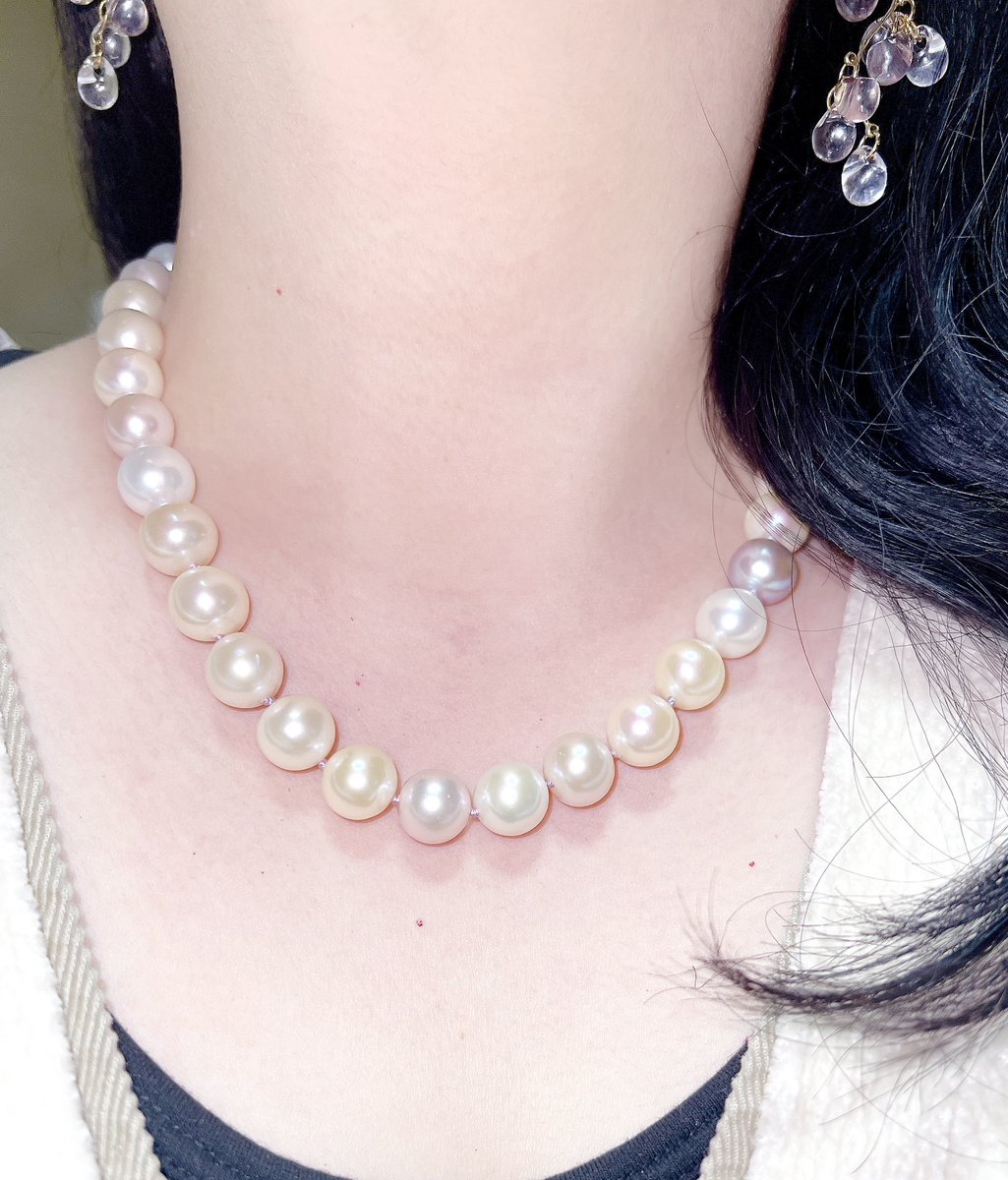 今日新しく購入したのはエジソンパール（淡水）の連ネックレスです