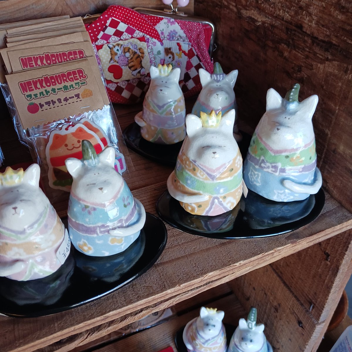 おはようございます。 やってきました、猫の日！ 白猫堂ノスタルジック