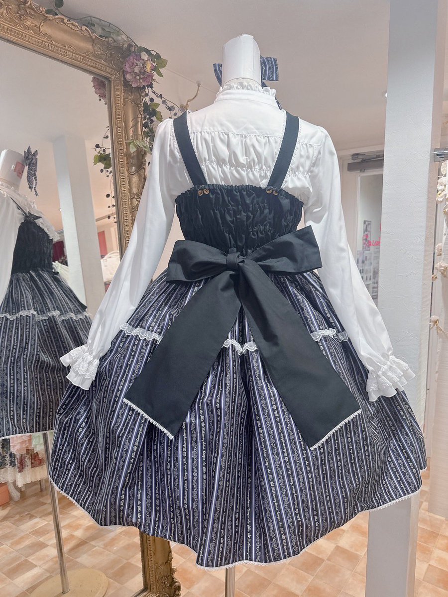 詳細はこちら💁‍♀️✨ ポケット付きのJSKです✨ ※入荷数には限りがご