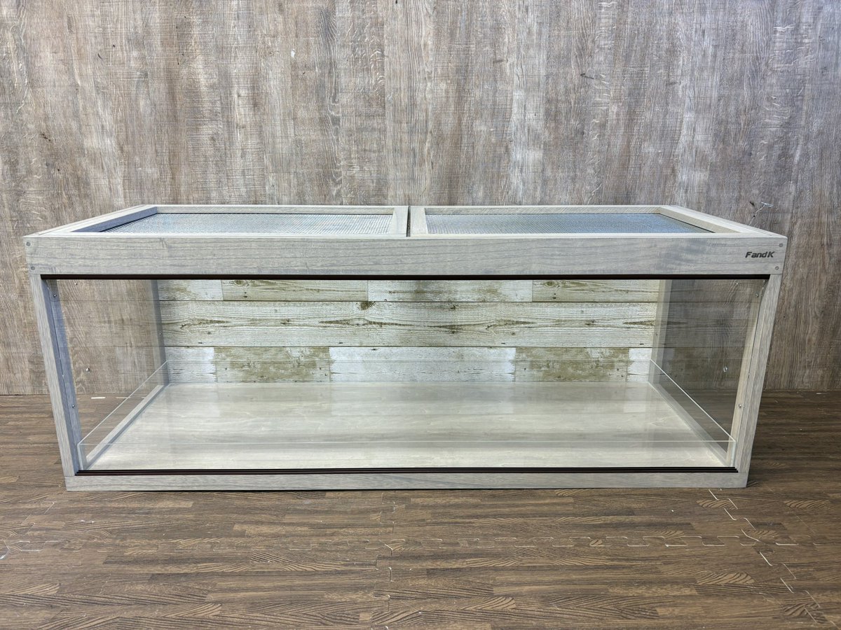 おはようございます！ ハリネズミケージ納品🦔 幅1200奥行450高さ450