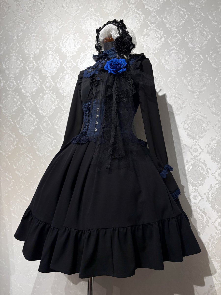 💙おすすめコーデ💙 #アトリエピエロ大阪店 黒×青のゴシックコーデ