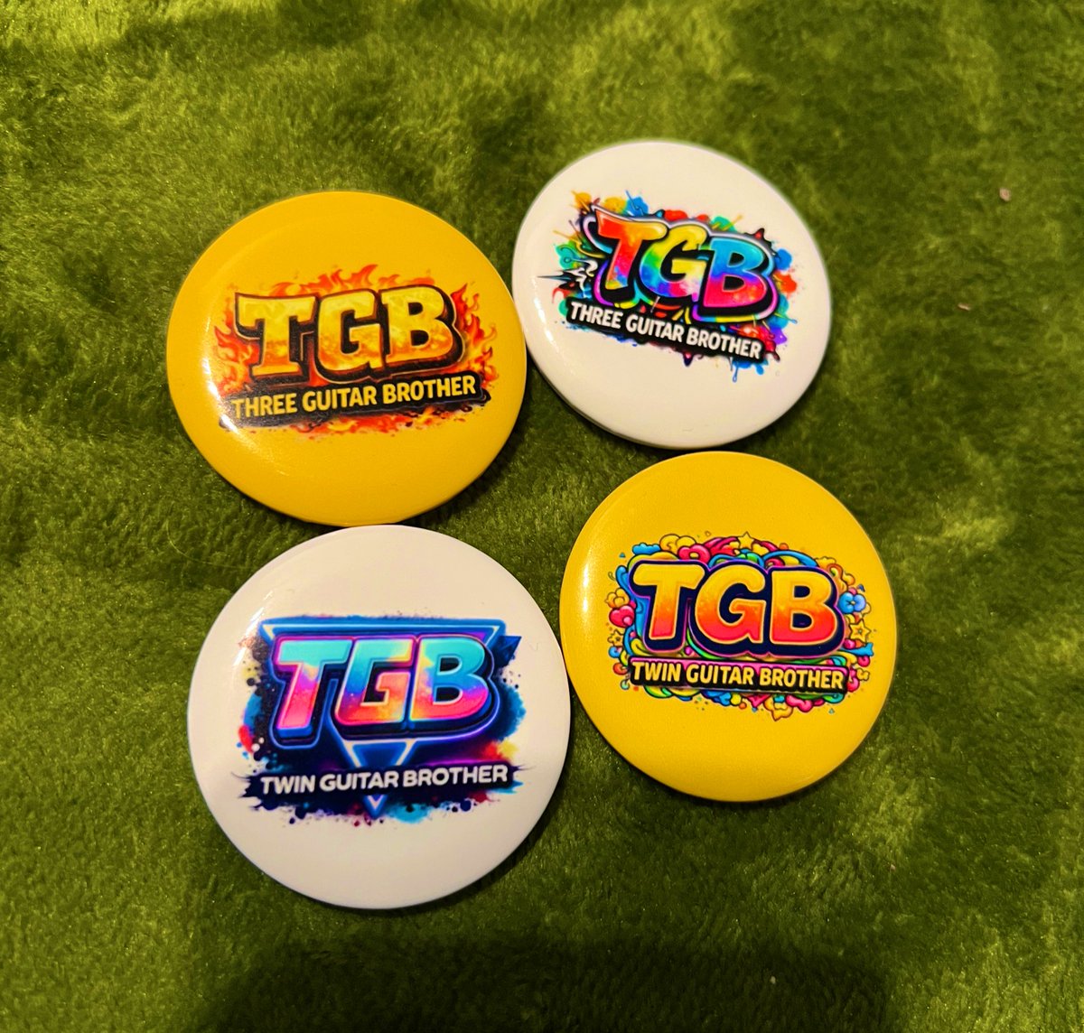 大きめサイズの缶バッジとなってます🍀*゜ コンプリートしたって