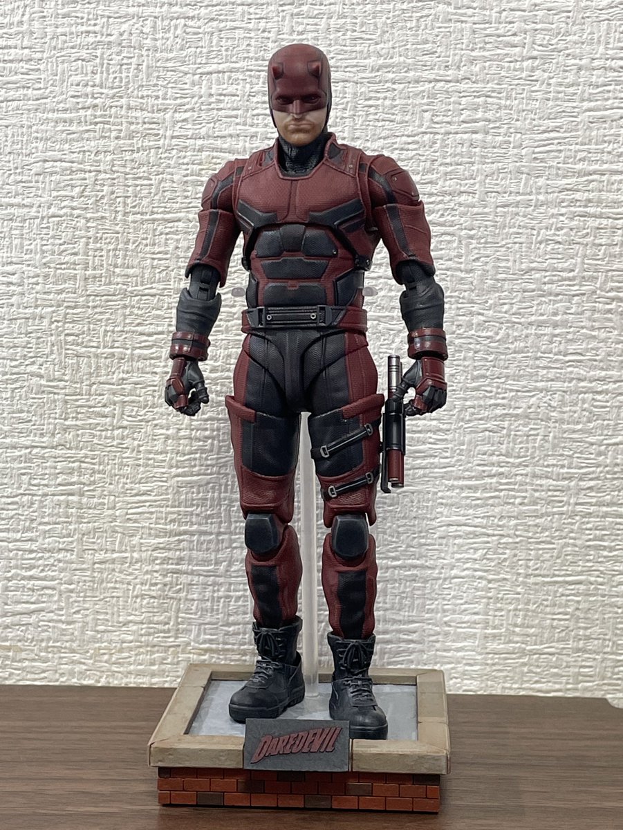 NETFLIX版 デアデビル専用台座 フィギュア本体が上手く仕上がったのも