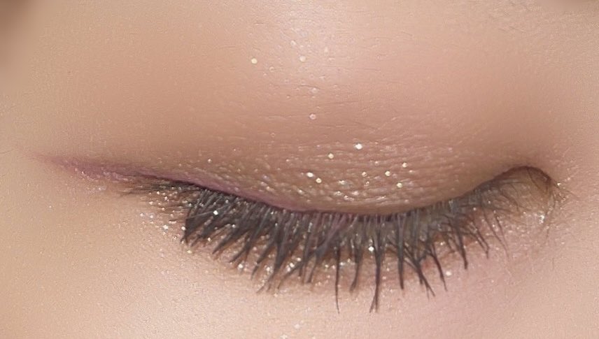 今日はSUQQUのシグニチャーカラーアイズ 152 囁咲❀.*・ﾟ リップは