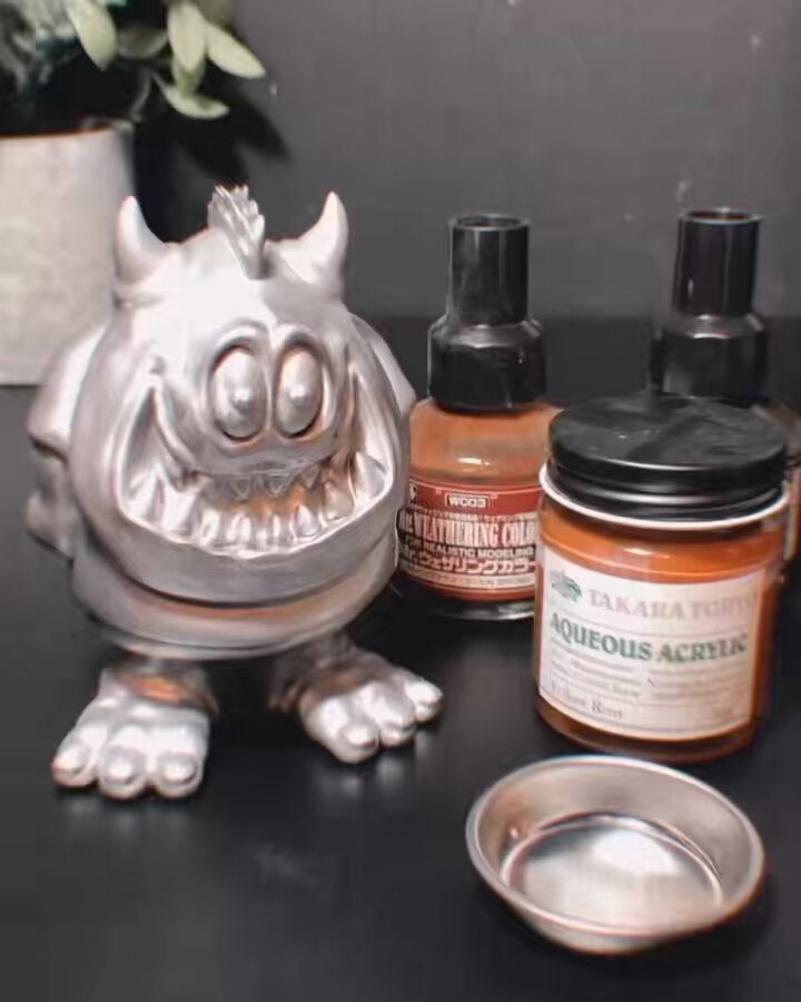 錆塗装の制作風景(20倍速ぐらい)