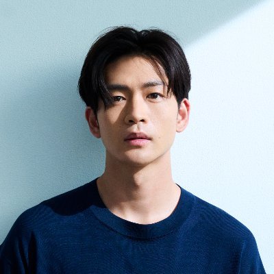 UOMO」6月号 表紙解禁📕✨ ＼ 4/24(木)発売の「UOMO」6月号の表紙