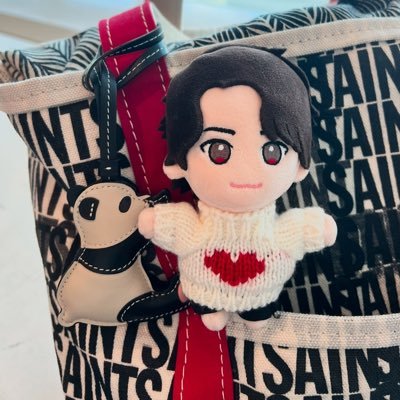 本日初お出かけ。 toHEROesのペンラケースにピッタ❣️ これに合わせて