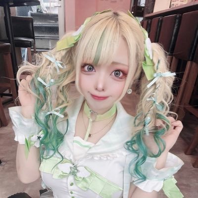 🍇👾🔮💜🐆૮ `⎚⩊⎚´ ა