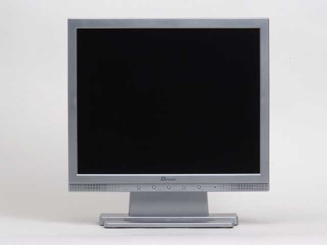 ディナー、5万円を切る17型/SXGA液晶ディスプレイ