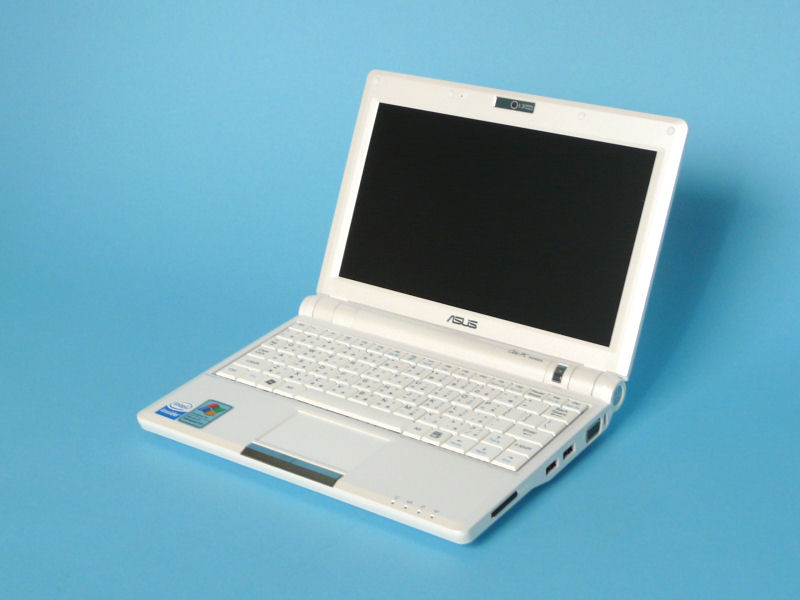 本日到着! 第2世代の「Eee PC 900」ファーストインプレッション