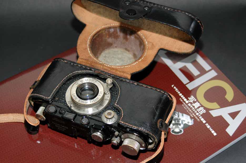 黒革のケース : 湘南カメラ倶楽部