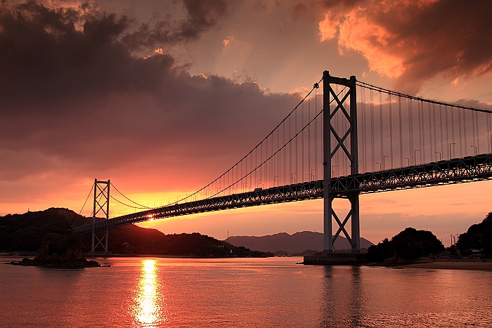 因島大橋 夕陽” : 鞆の浦ロマン紀行