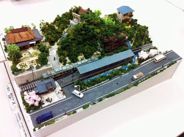 極楽寺駅付近風ジオラマと清水谷戸トンネルのジオラマ : 湘南ジオラマ