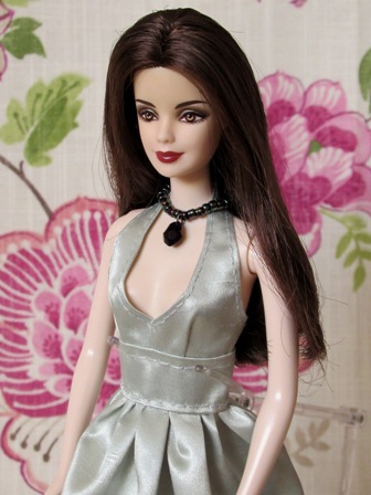トワイライト」の「ベラ」バービー人形 : Der Liebling ～蚤の市