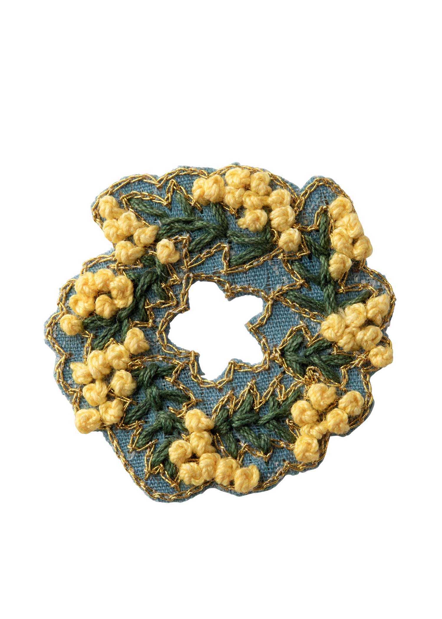 手刺繍ブローチ ミモザ