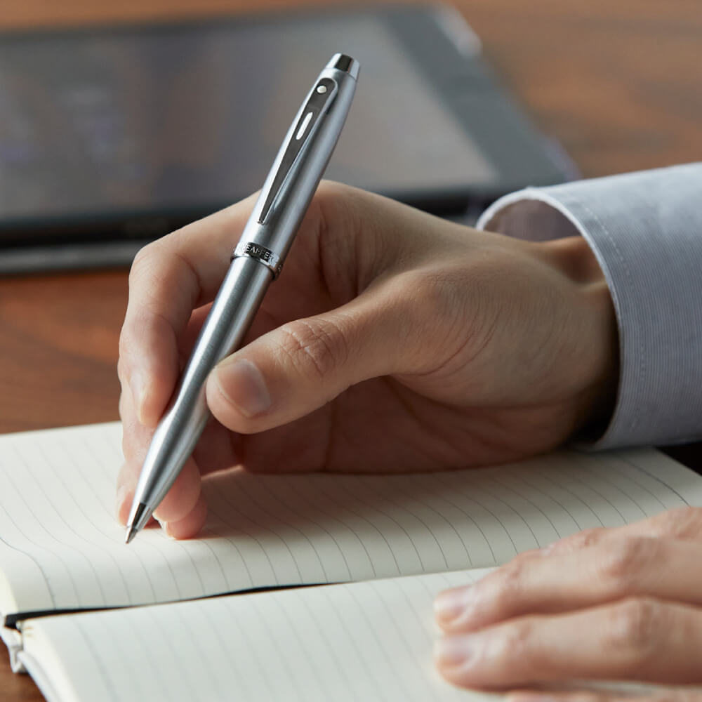 公式 シェーファー 100 ブラッシュトクローム ボールペン – PellePenna