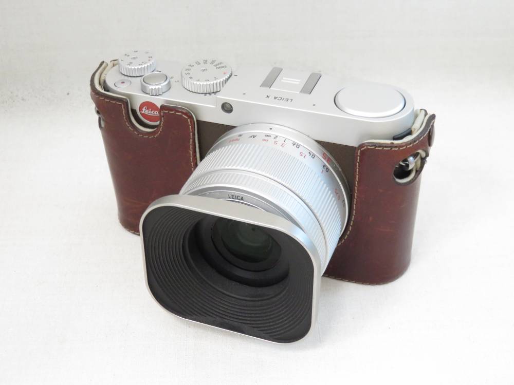 Leica X (Typ 113) Silver - PhotoCo Camera House