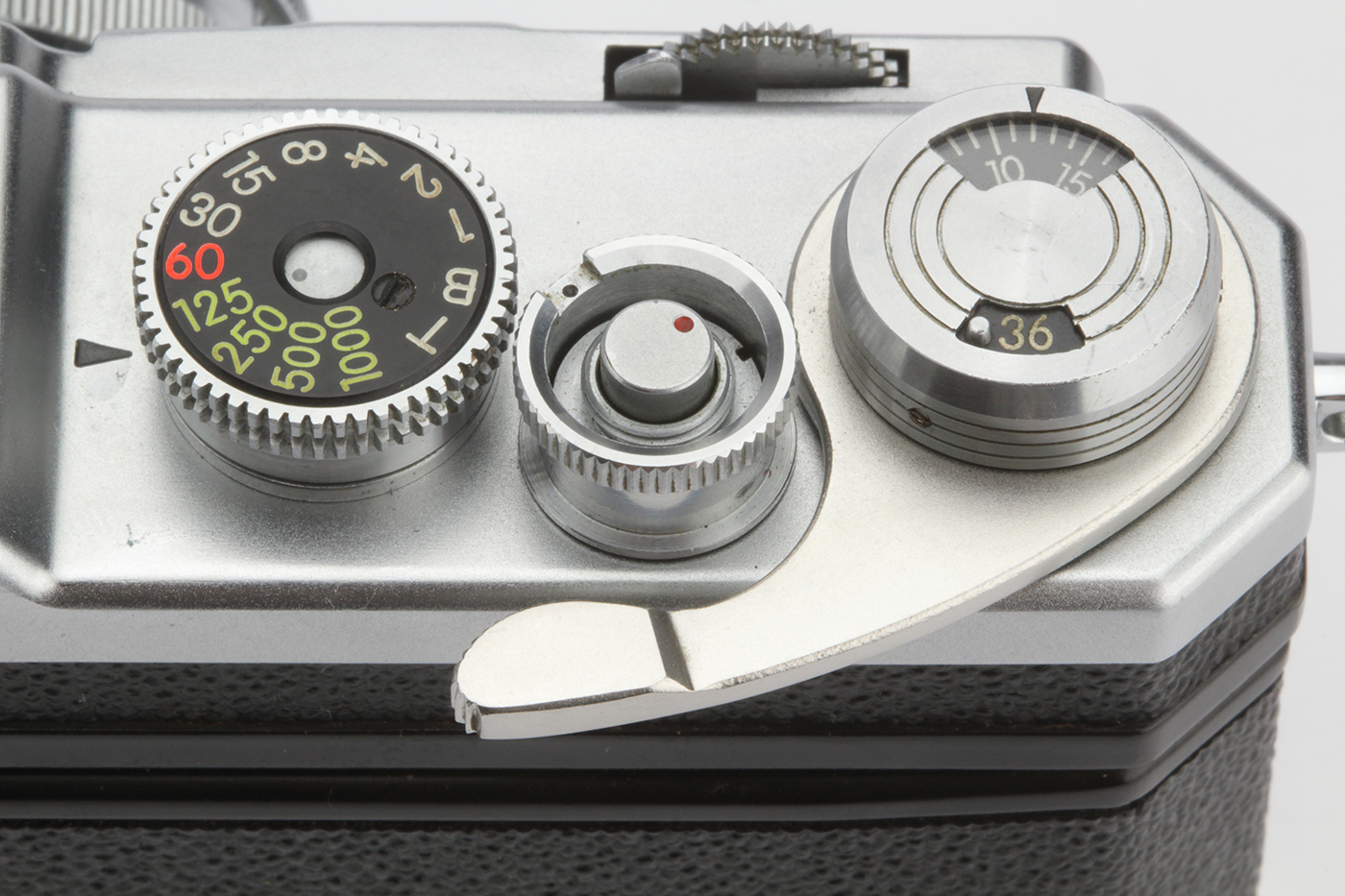 赤城耕一：ニコンレンジファインダーカメラのフラッグシップ<BR