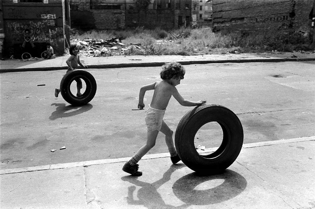 Martha Cooper – Street Play | Photography in America