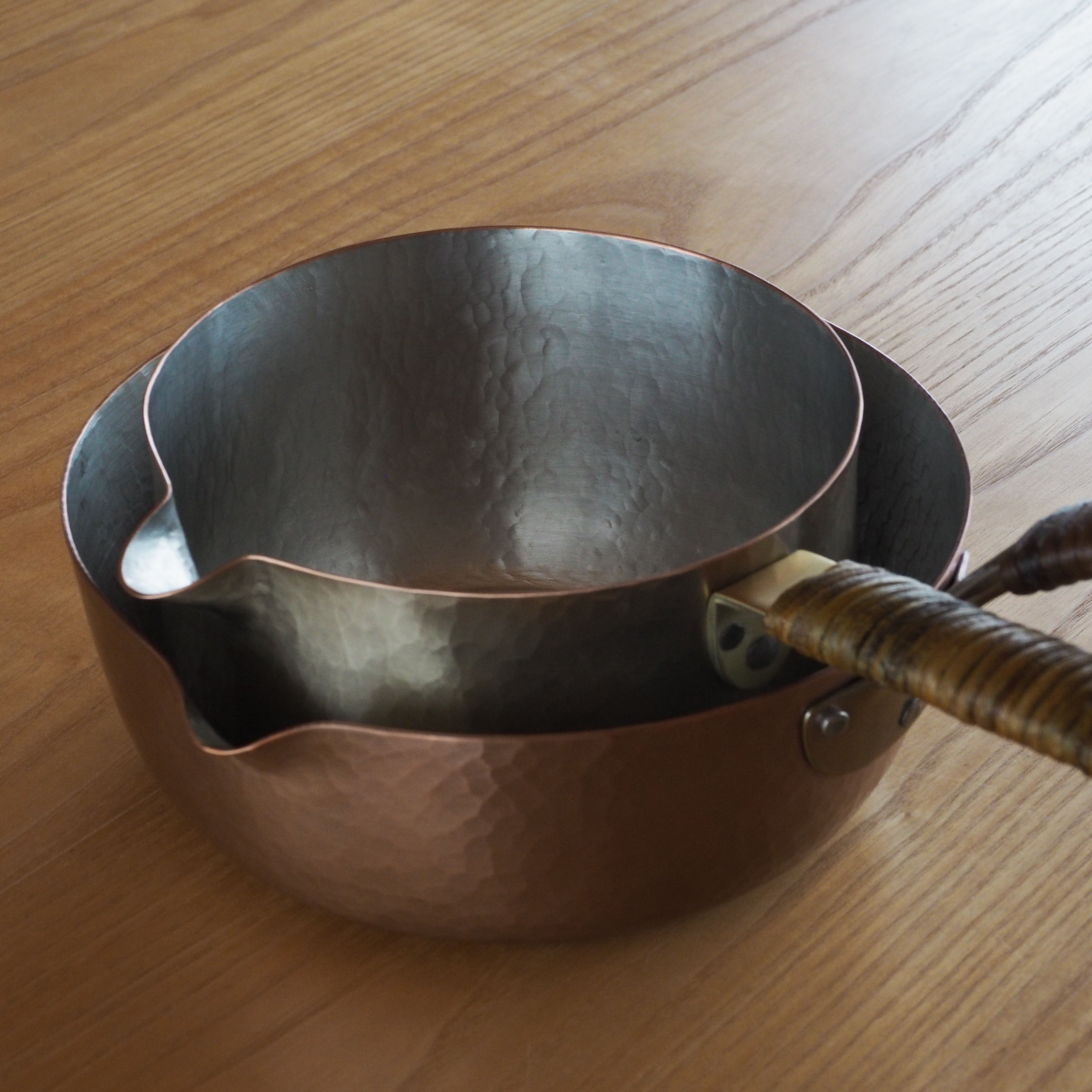 富貴堂／片手鍋19cm（生地色・片口） 取手つる巻き仕様 – phaseii