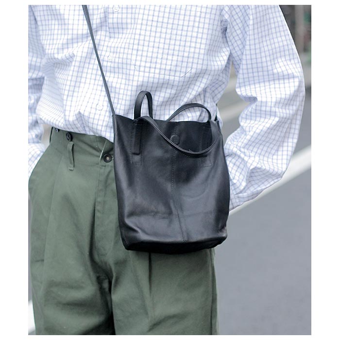 予約商品(お届け予定 8月頃以降) モルフェ Morphee ゴートレザー